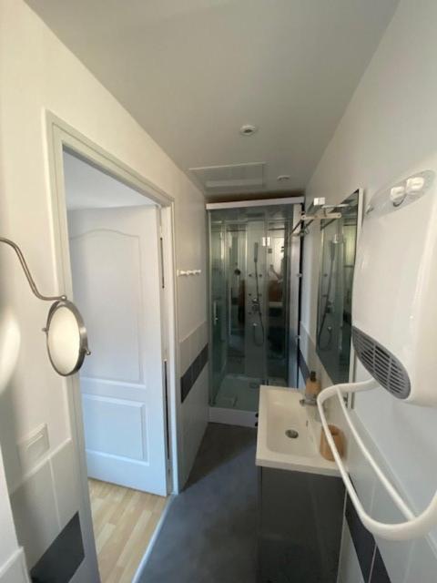 Appartement Avec Balcon Et Parking Prive Mers-les-Bains Exteriör bild